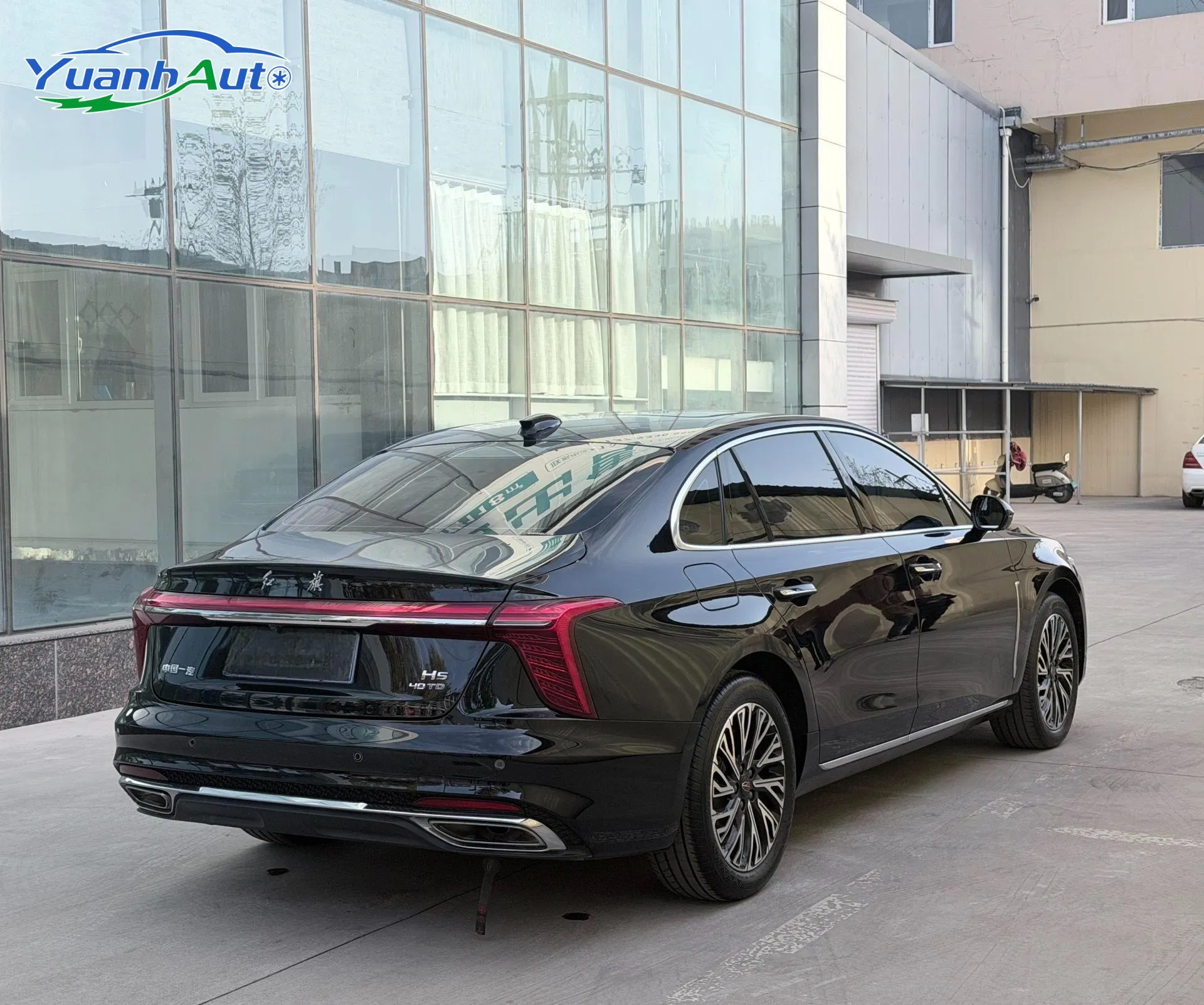 2023 Hongqi H5 Petrol Sedan — source image 11