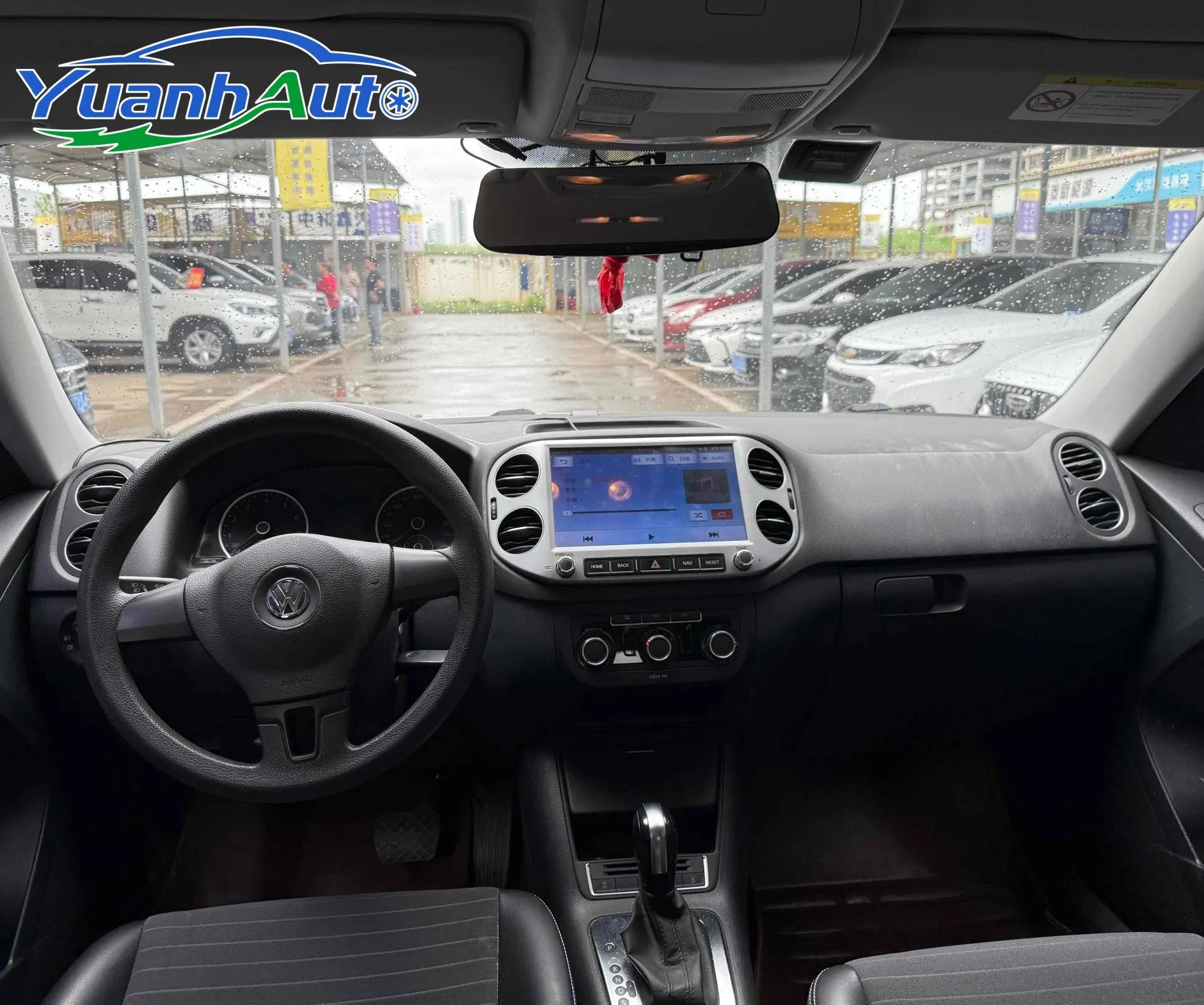 2017 Tiguan vehicle photo 6