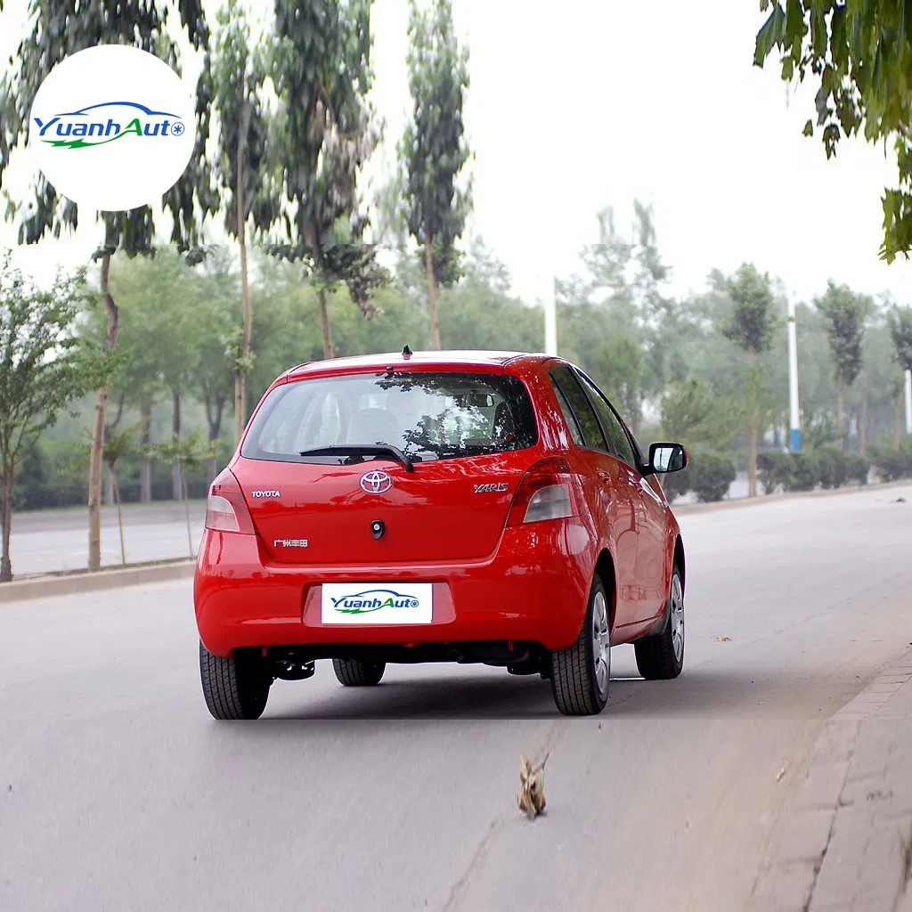 Toyota Yaris vehicle photo 7