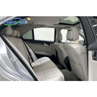 2013 Mercedes-Benz C-Class — source image 17