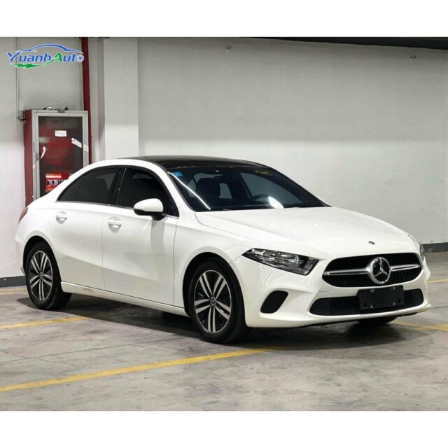 2022 Mercedes-Benz A 180 L vehicle photo 1