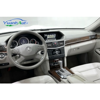 2011 E-Class vehicle photo 6