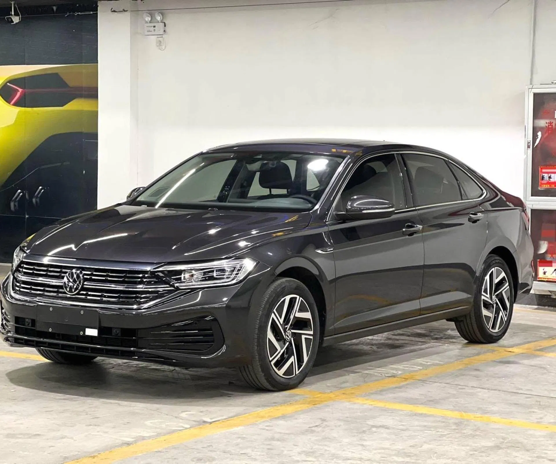 2023 Volkswagen Sagitar Petrol Sedan — source image 8