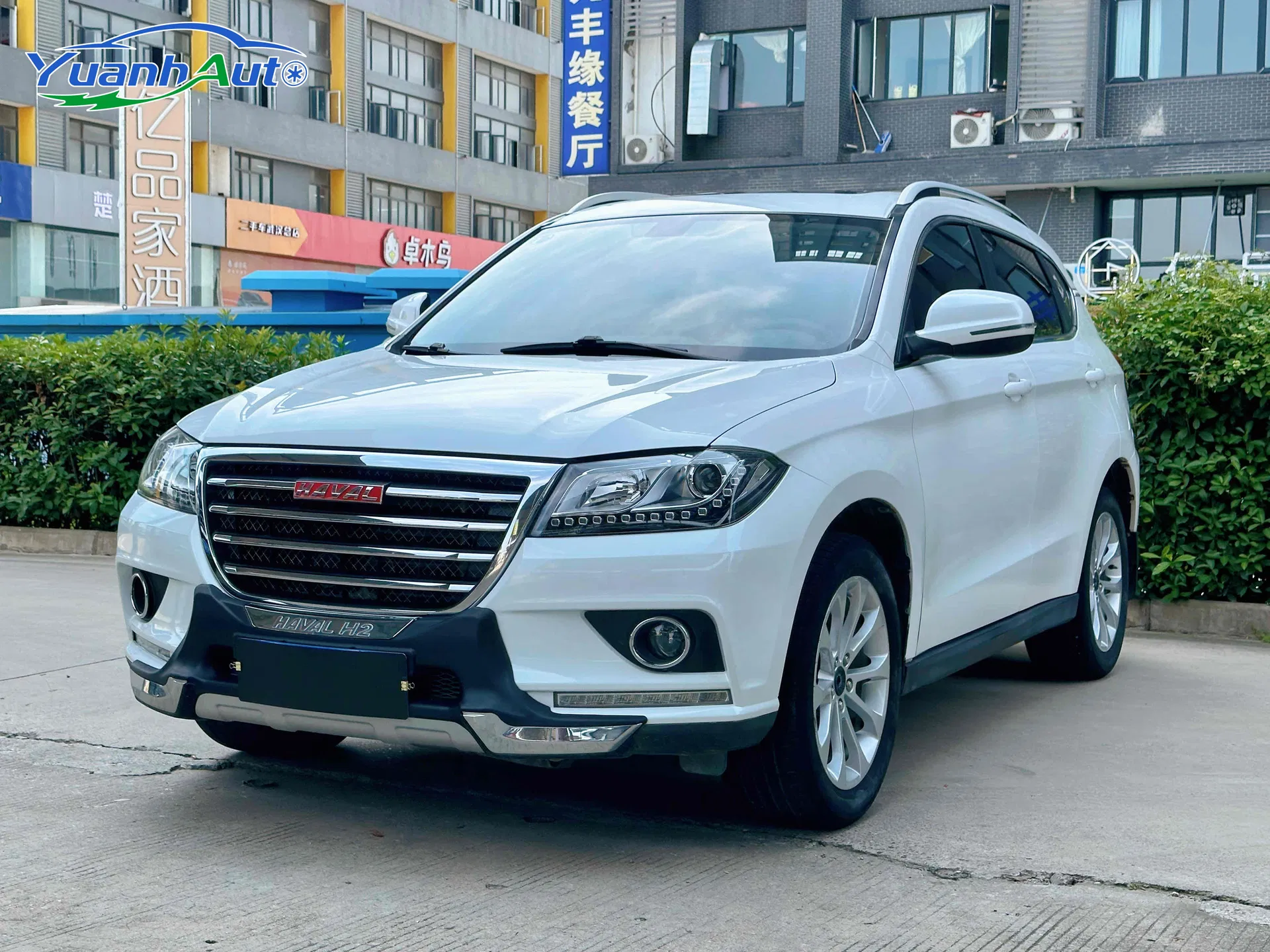 2017 Haval H2 Petrol SUV — source image 8