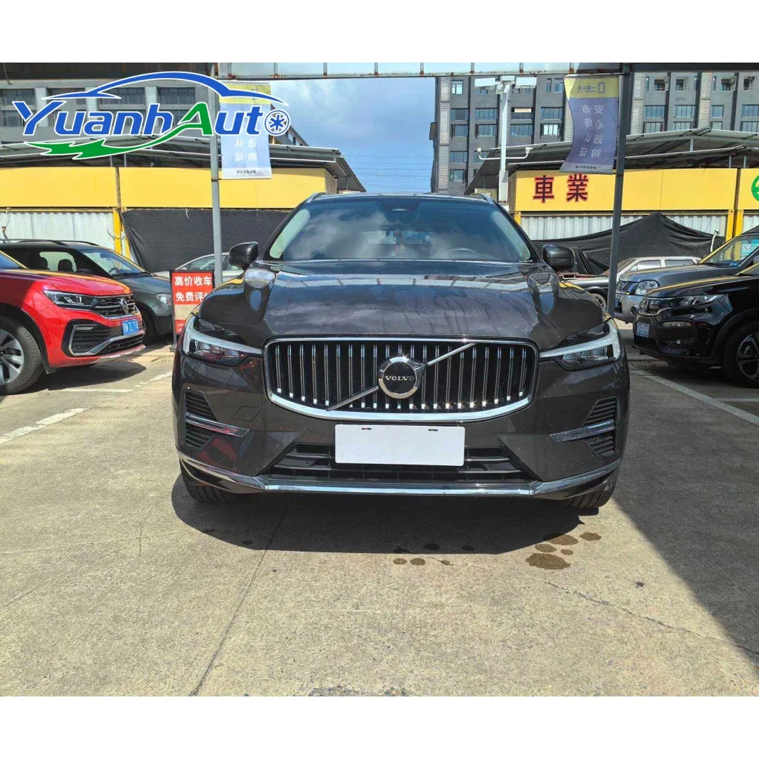 2022 XC60 vehicle photo 3