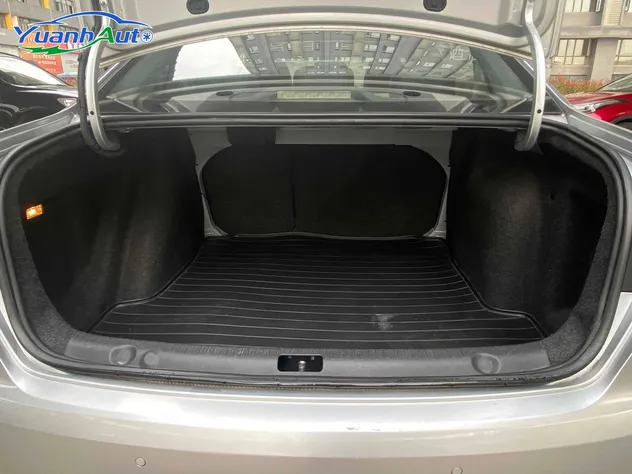 2014 Volkswagen Lavida Petrol Sedan — source image 16