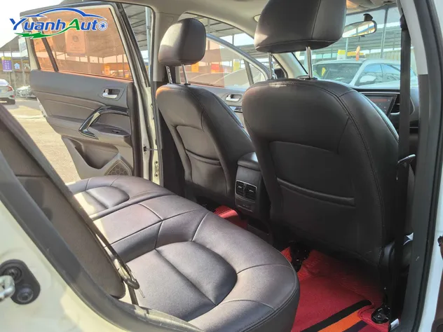 GAC Trumpchi GS4 Petrol SUV — source image 15