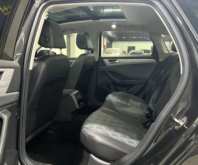2023 Volkswagen Sagitar — source image 11