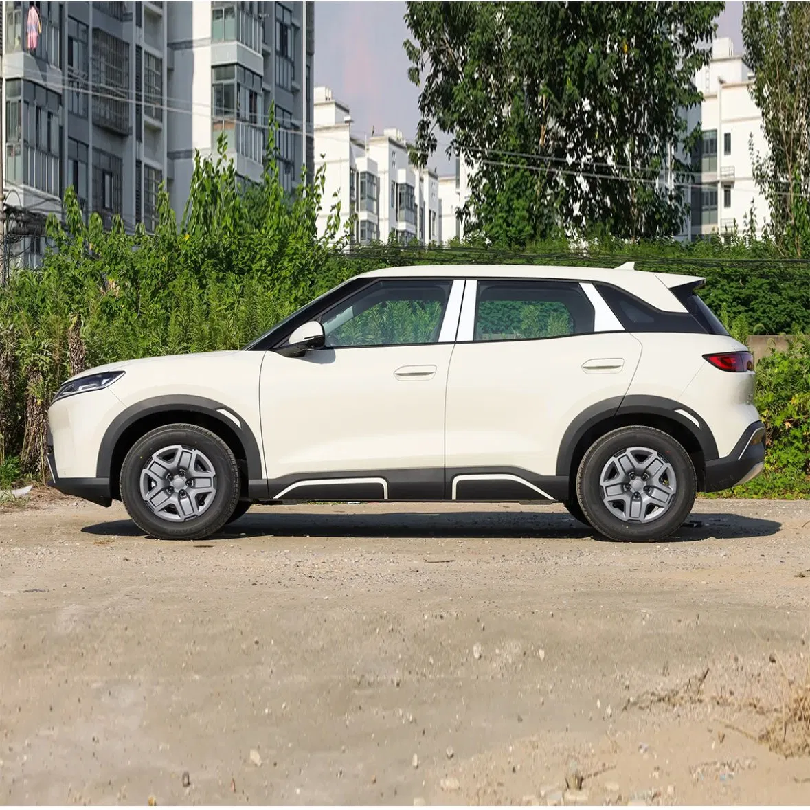 2025 BYD Yuan UP vehicle photo 4