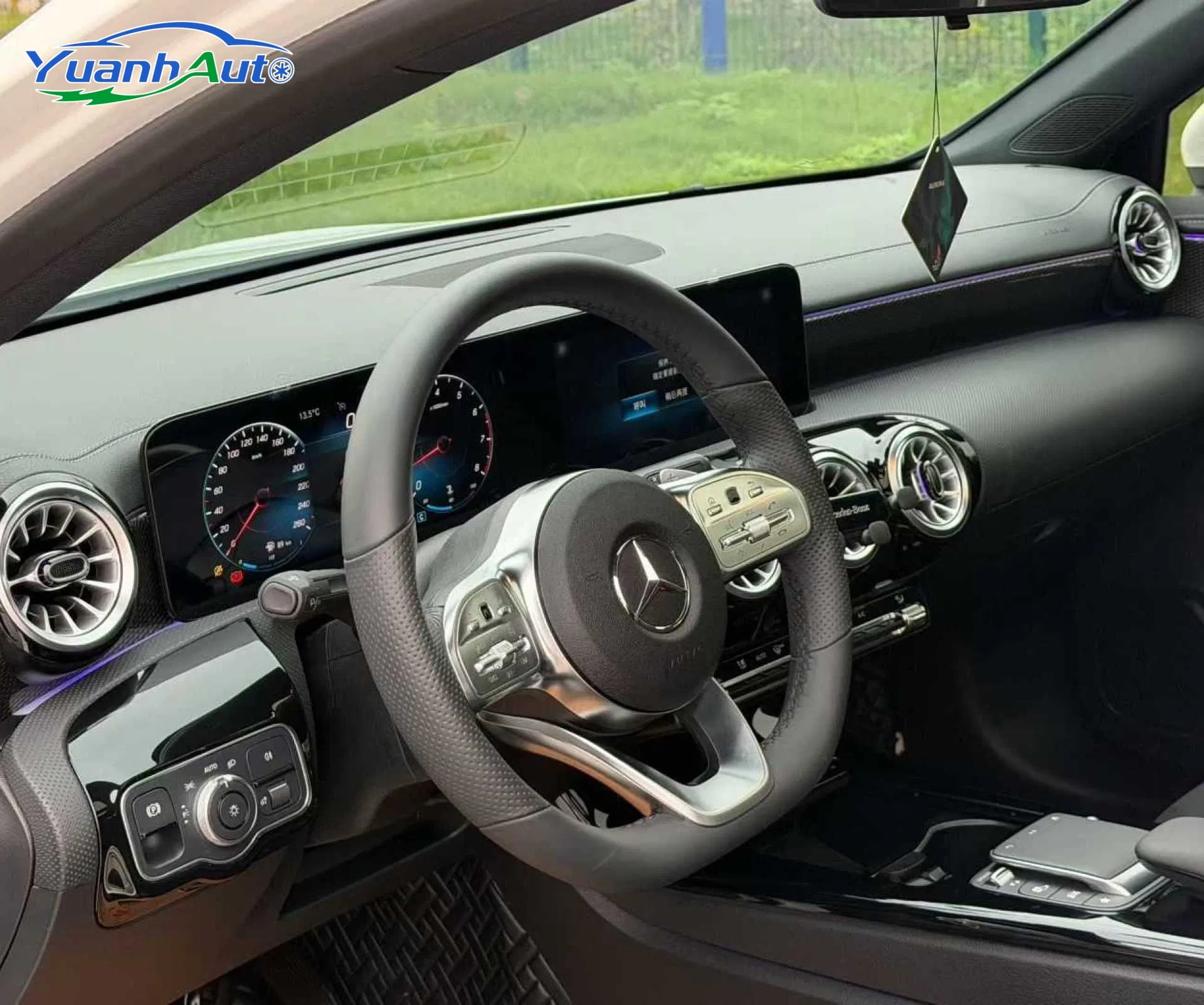 2022 Mercedes-Benz A 200 L Petrol Sedan — source image 14