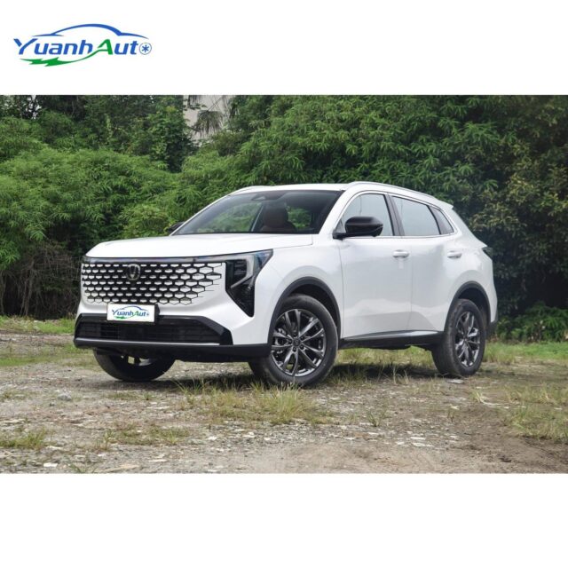 Changan CS55 PLUS vehicle photo 1