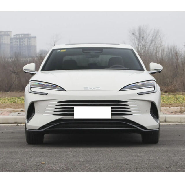BYD Seal 07 Dm-i vehicle photo 1