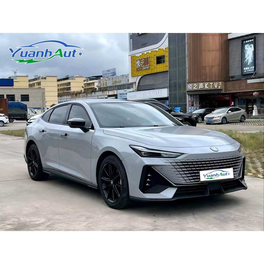 2022 Changan UNI-V vehicle photo 1