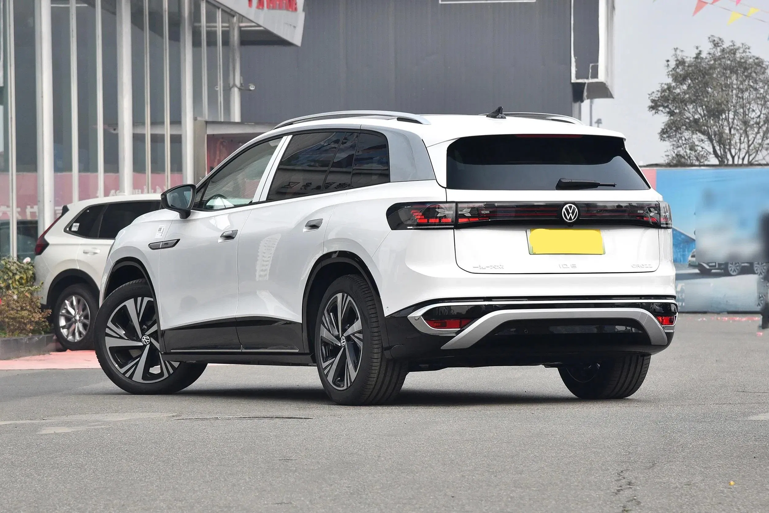 2025 VW ID6 Crozz vehicle photo 7
