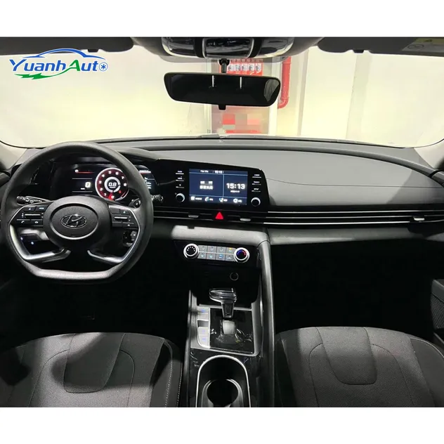 2021 Hyundai Elantra Leading 1.5L Petrol Sedan — source image 9