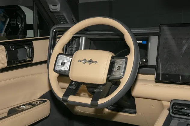 2025 BYD Leopard 5 Hybrid — source image 15