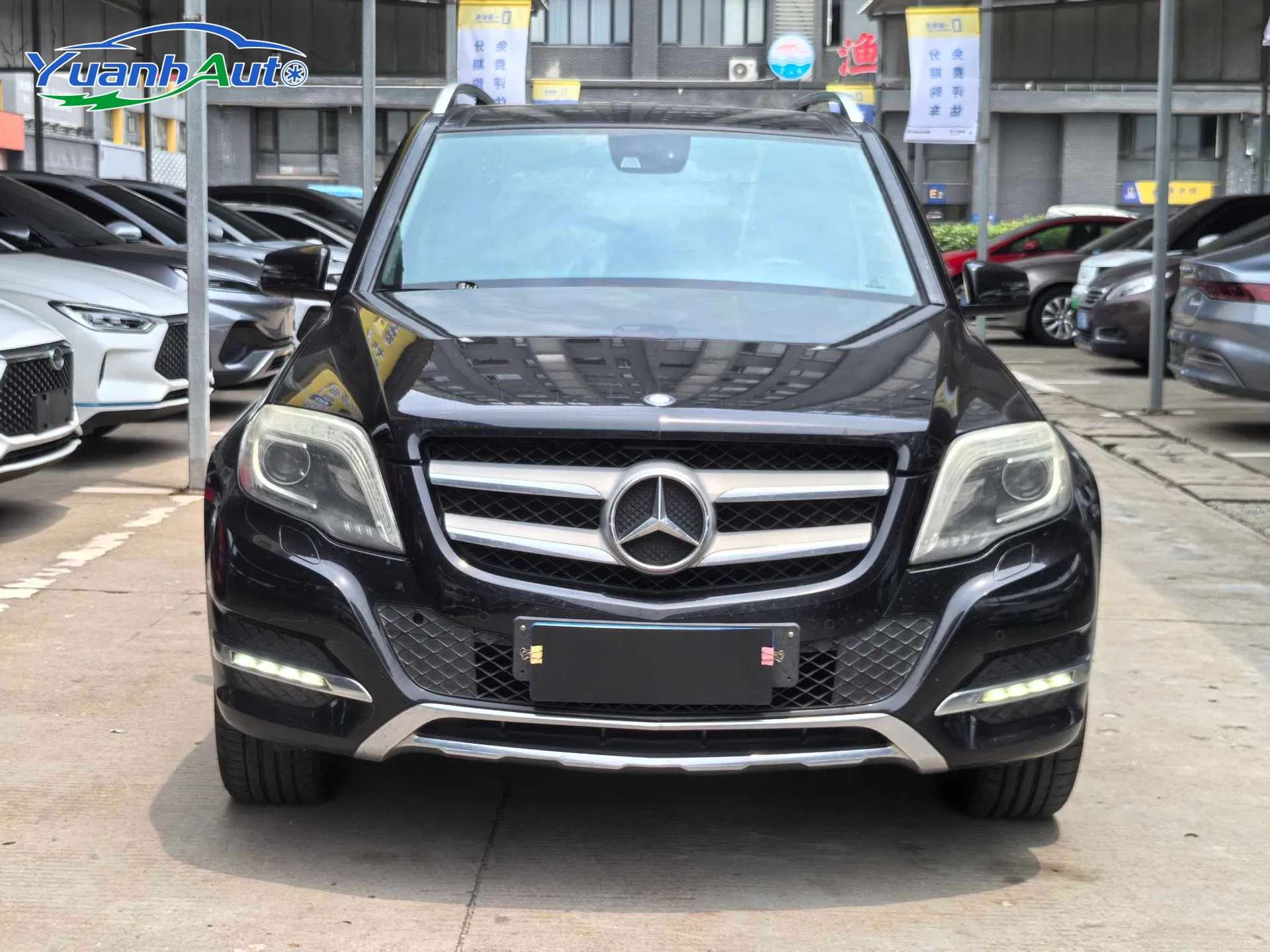 2013 Mercedes-Benz GLK 300 Petrol SUV — source image 9