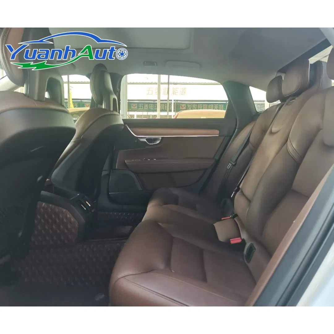 2019 Volvo S90 Petrol Sedan — source image 13