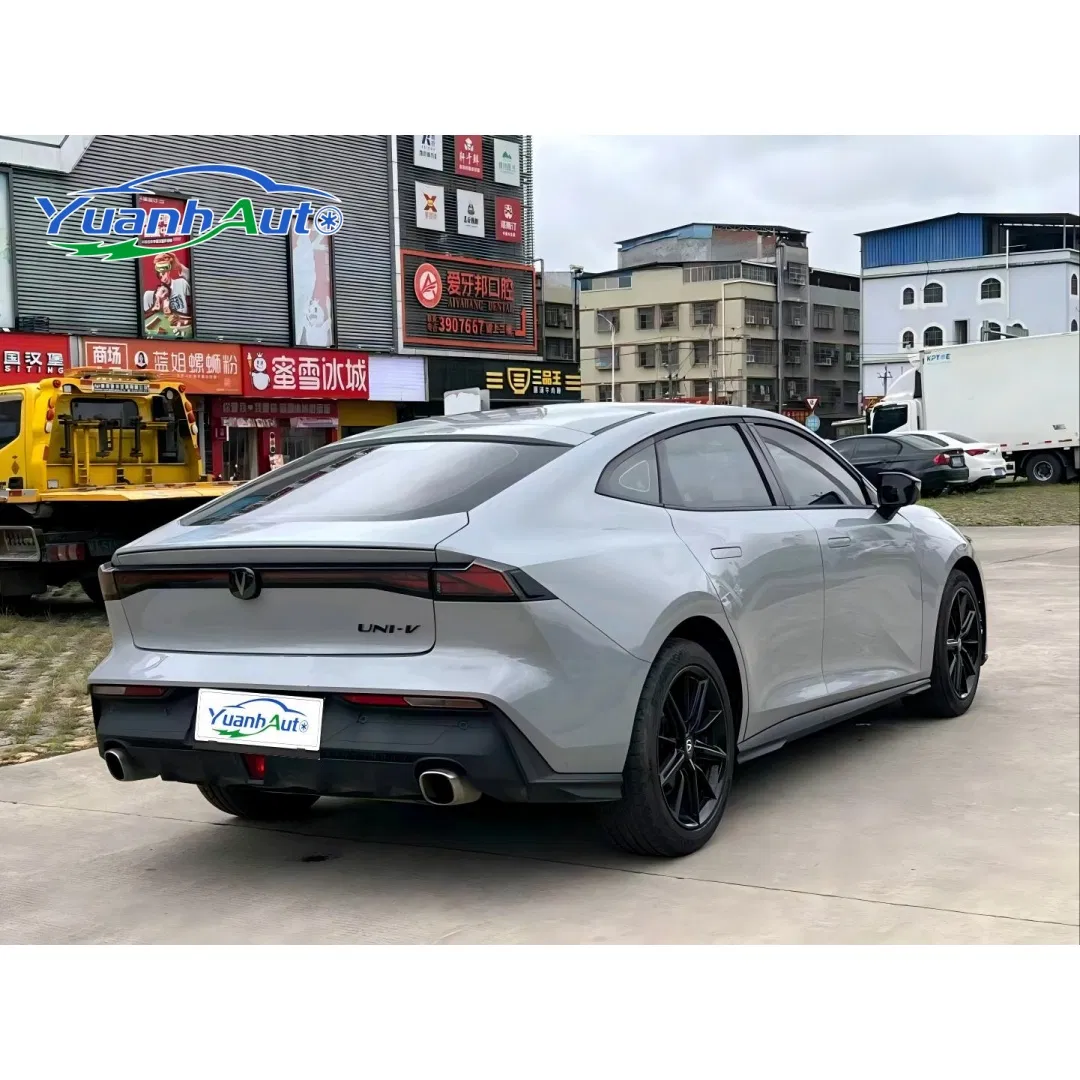 2022 Changan UNI-V vehicle photo 6