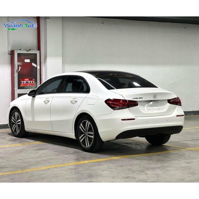 2022 Mercedes-Benz A 180 L vehicle photo 1