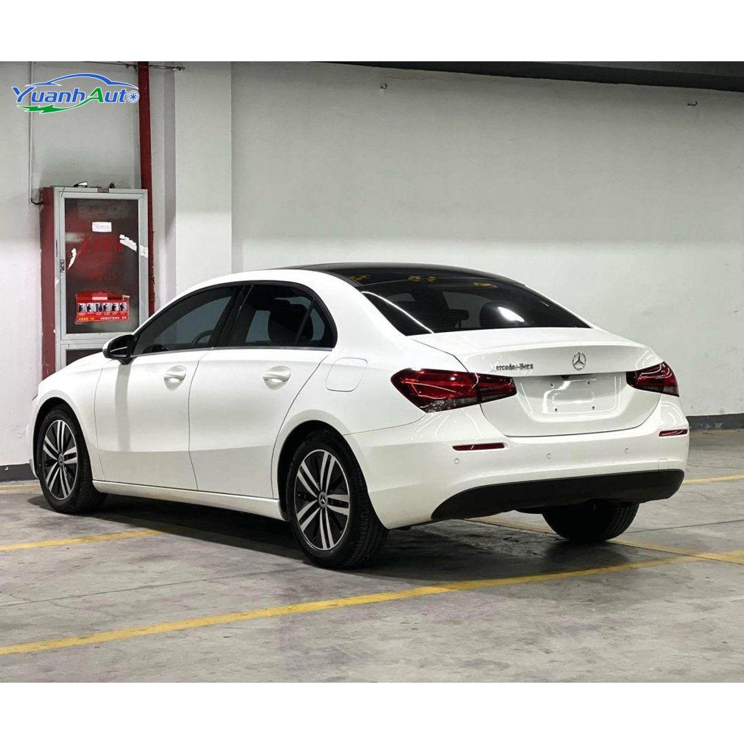2022 Mercedes-Benz A 180 L vehicle photo 1