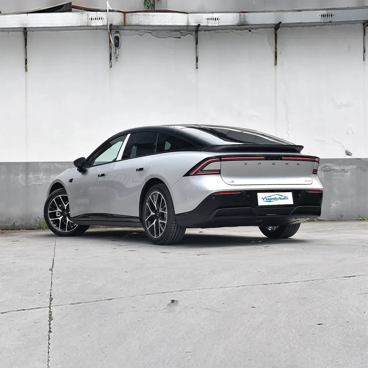 2025 XPeng P7+ — source image 4