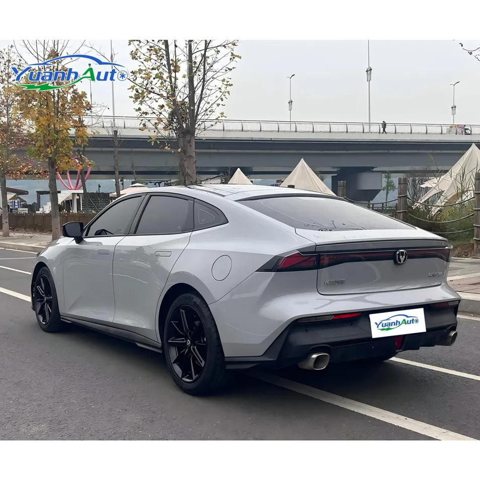 2022 Changan UNI-V 1.5T — source image 16