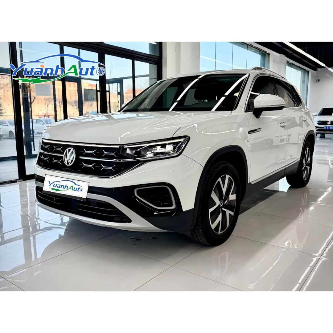 2023 VW Tiguan vehicle photo 1