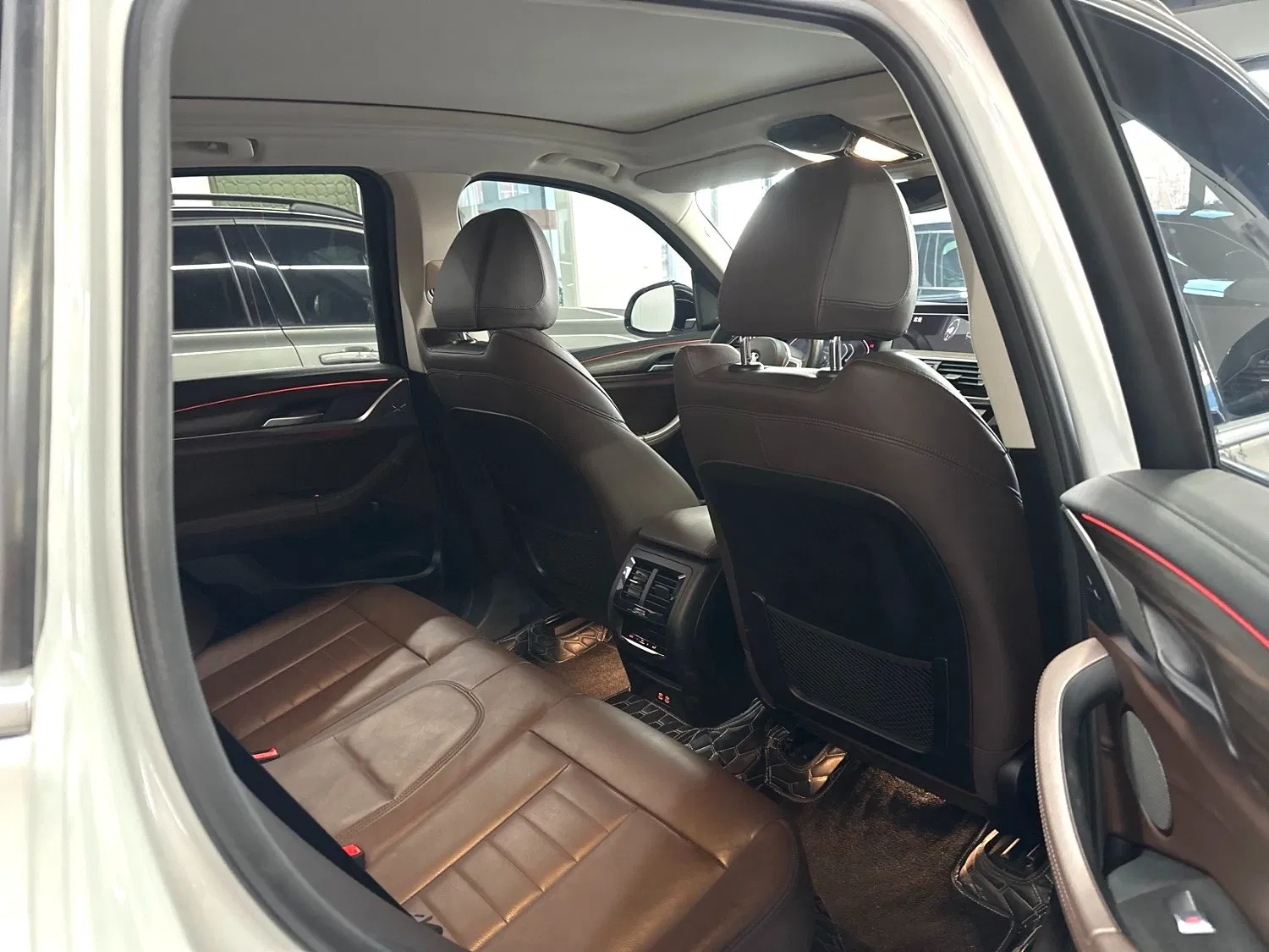 2021 BMW X4 2.0T Petrol SUV — source image 8