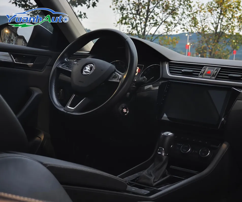 2016 Skoda Superb Sedan — source image 14
