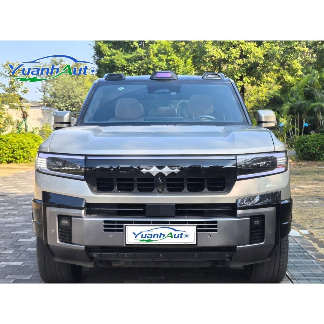2025 Zeekr Leopard 8 vehicle photo 1