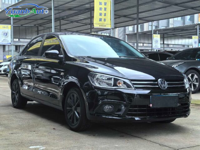 2015 VW Jetta vehicle photo 1