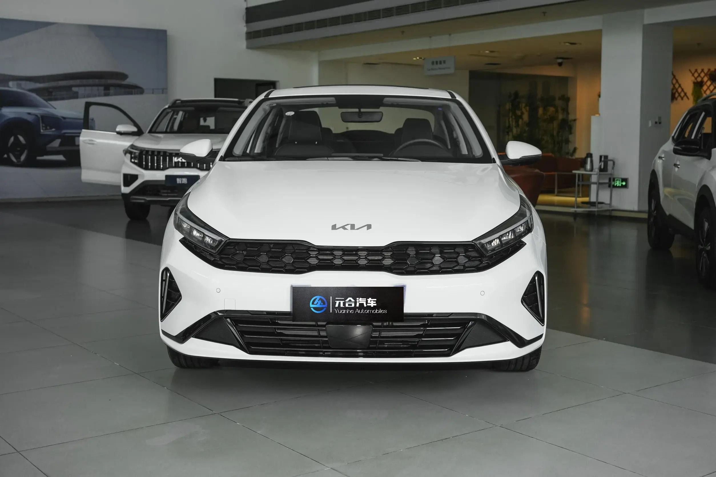 2024 Kia k3 vehicle photo 1