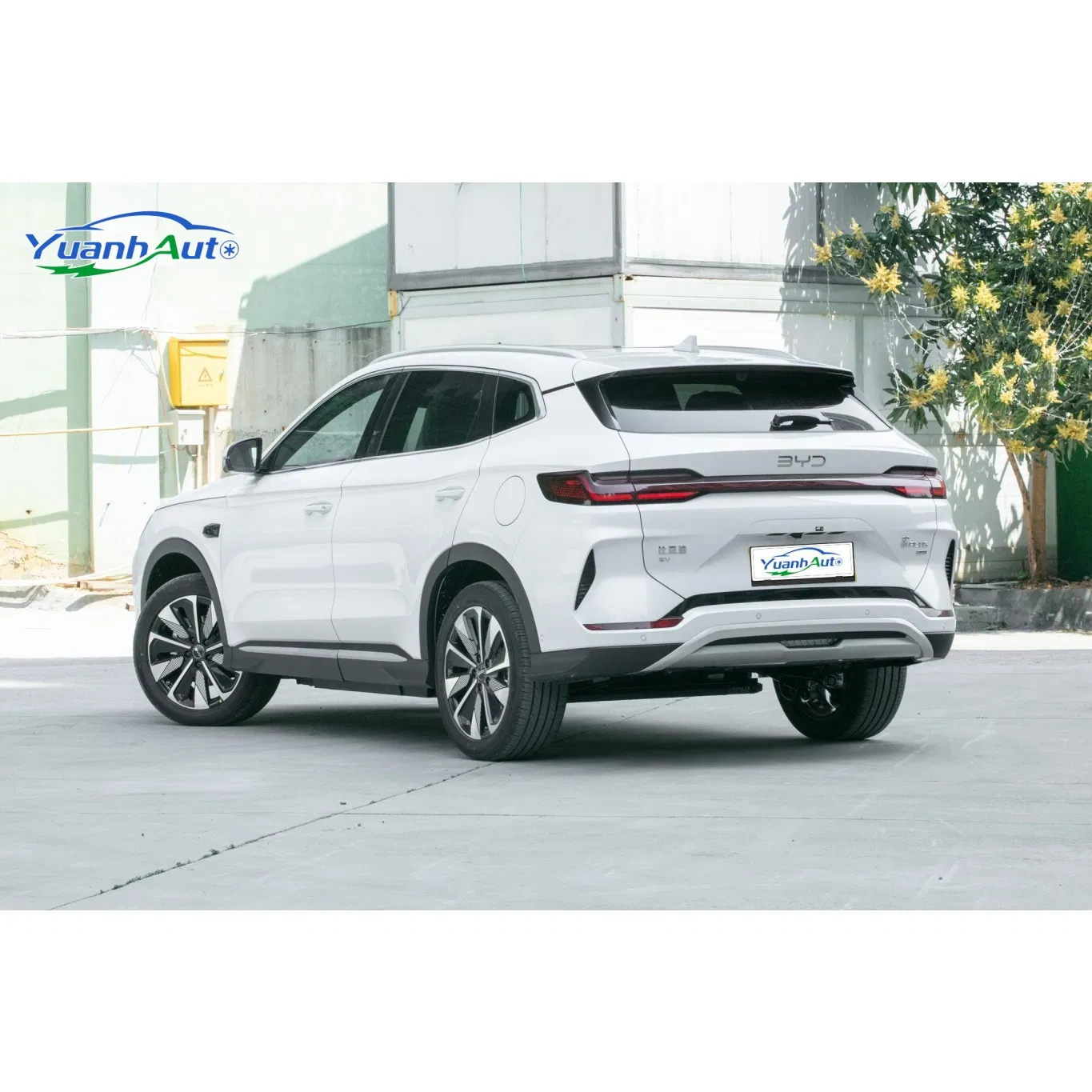BYD Song Plus vehicle photo 6