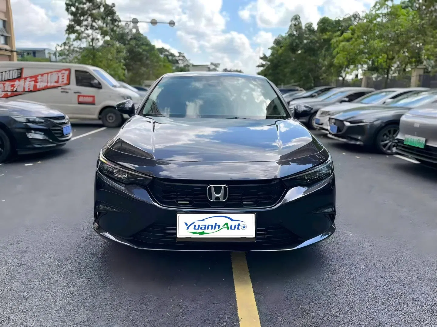 2018 Honda gasoline vehicle photo 4