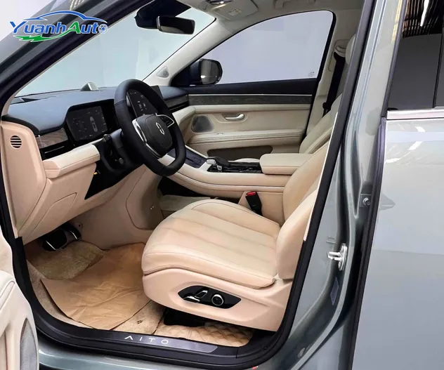 2022 AITO M7 Hybrid SUV — source image 16