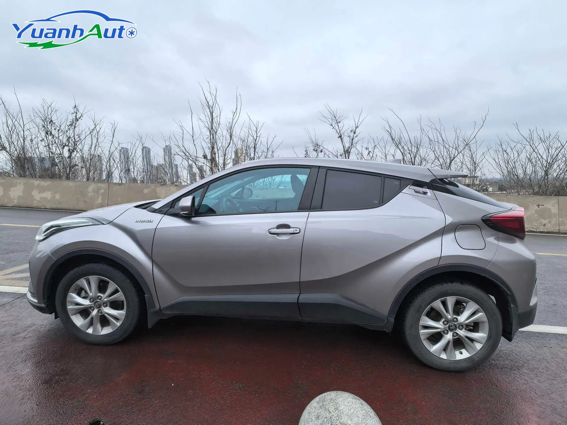2018 Toyota Yaris Petrol SUV — source image 11