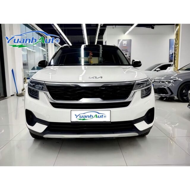 2021 Kia KX3 vehicle photo 1