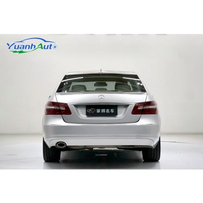 2011 E-Class vehicle photo 5