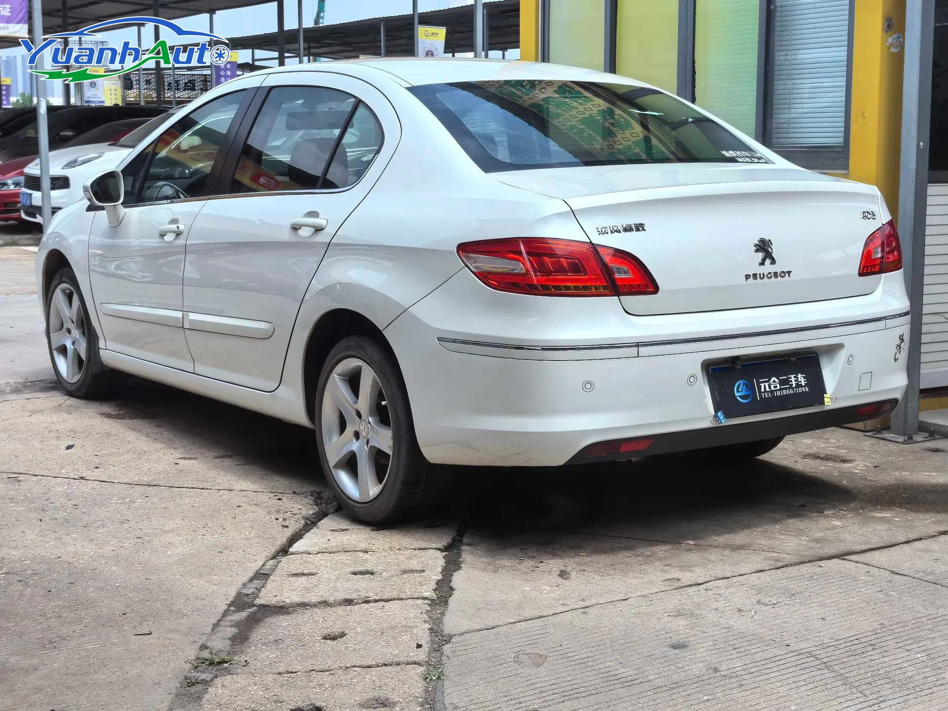 2013 Peugeot 408 Petrol Sedan — source image 14