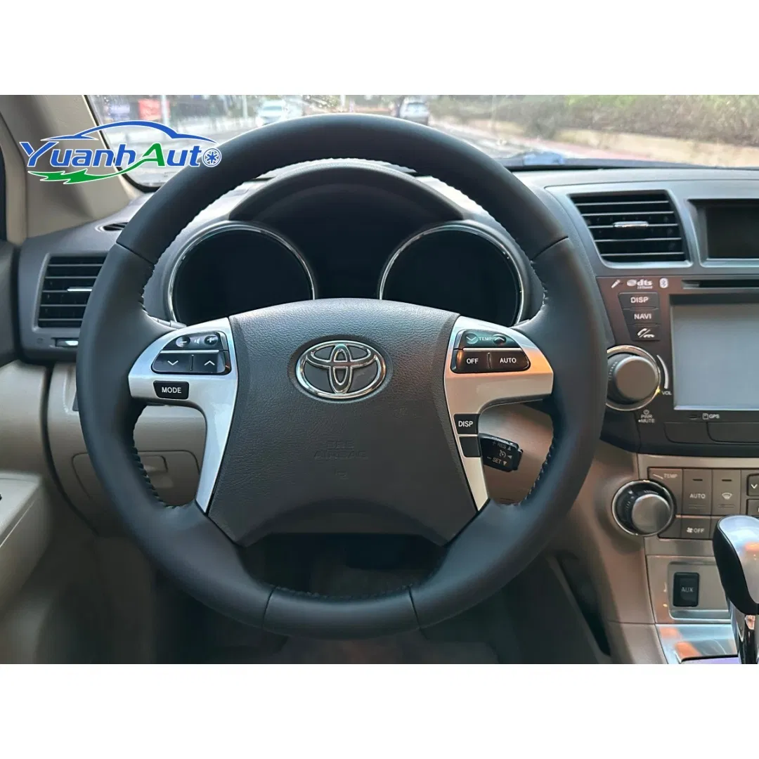 2012 Toyota Highlander Luxury 2.7L Petrol SUV — source image 16