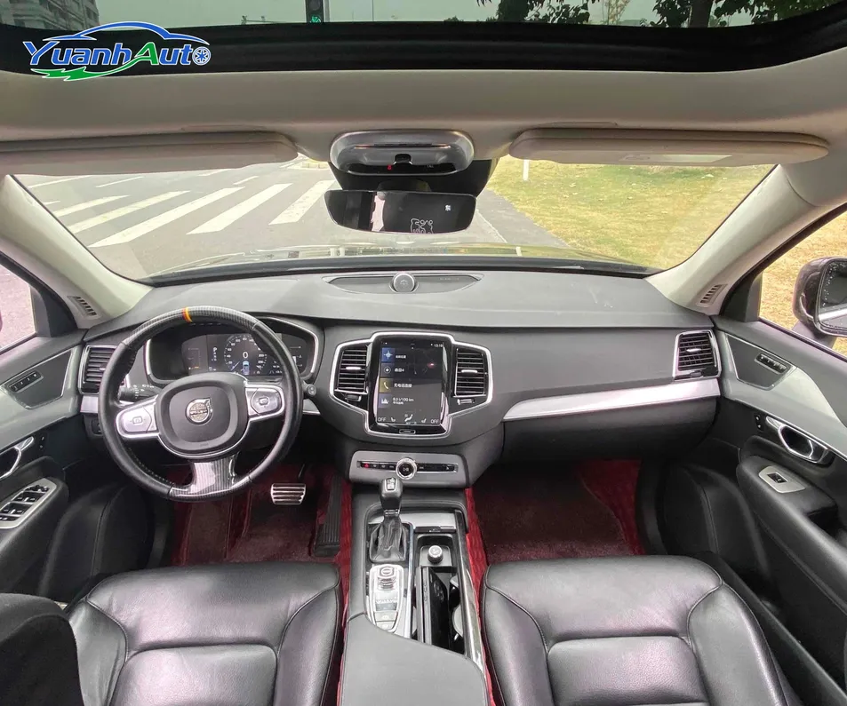 2016 Volvo XC90 SUV — source image 15