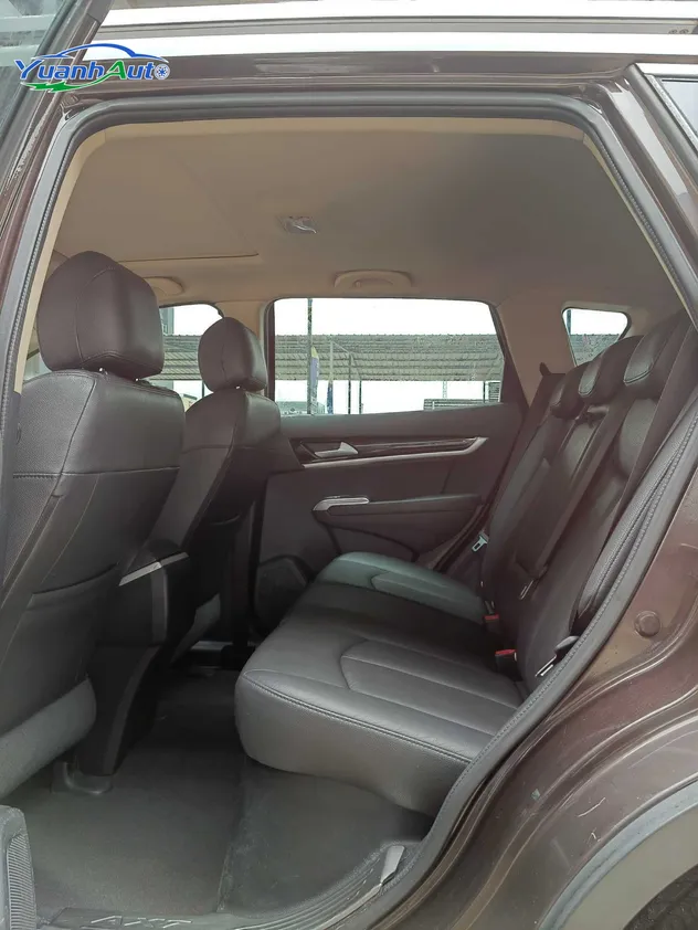 2015 Dongfeng Fengshen AX7 2.0L Petrol SUV — source image 16