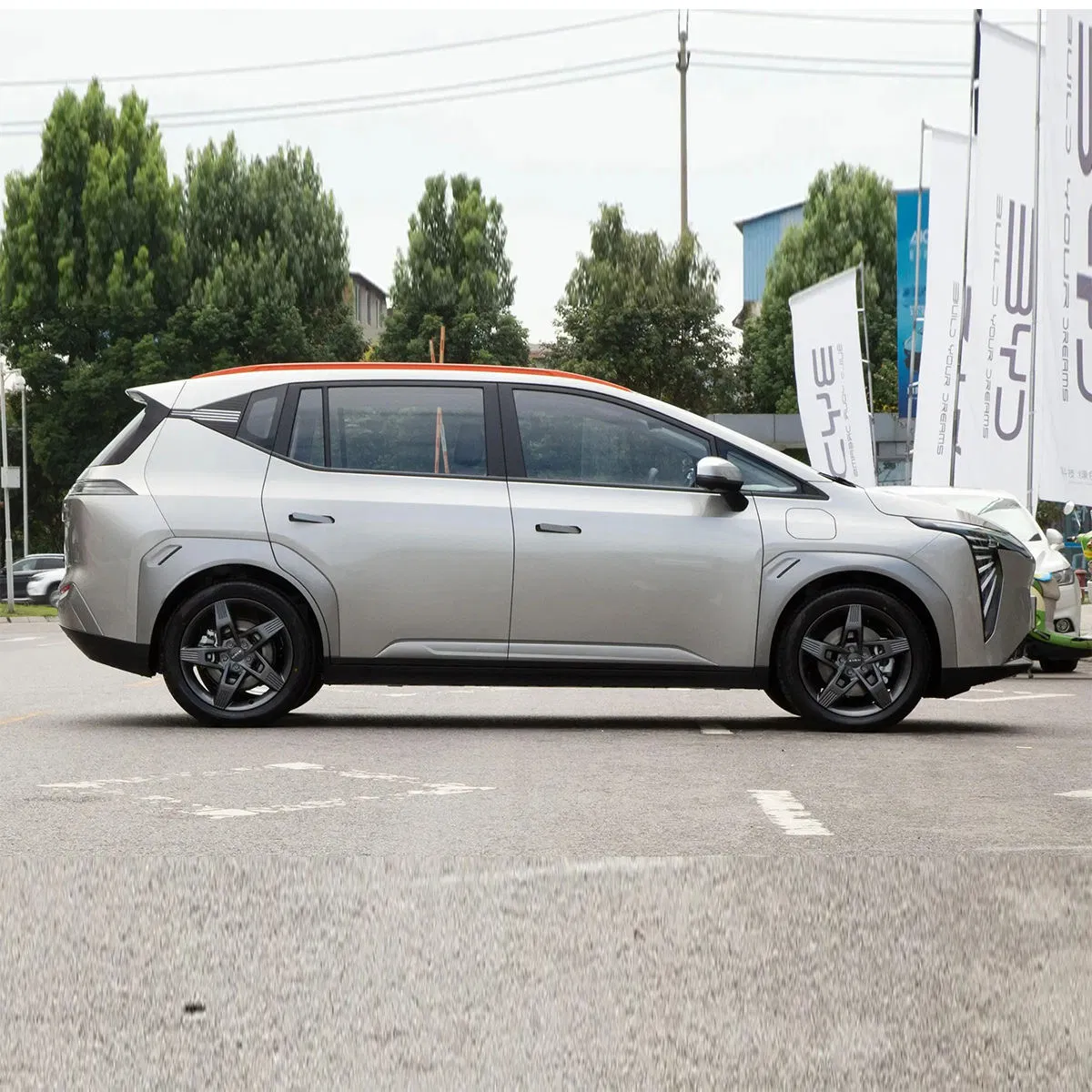 2022 Used Cars Used Electric Cars Adults Vehicle Aion Y Plus 70 Electric Vehicle SUV vehicle photo 7