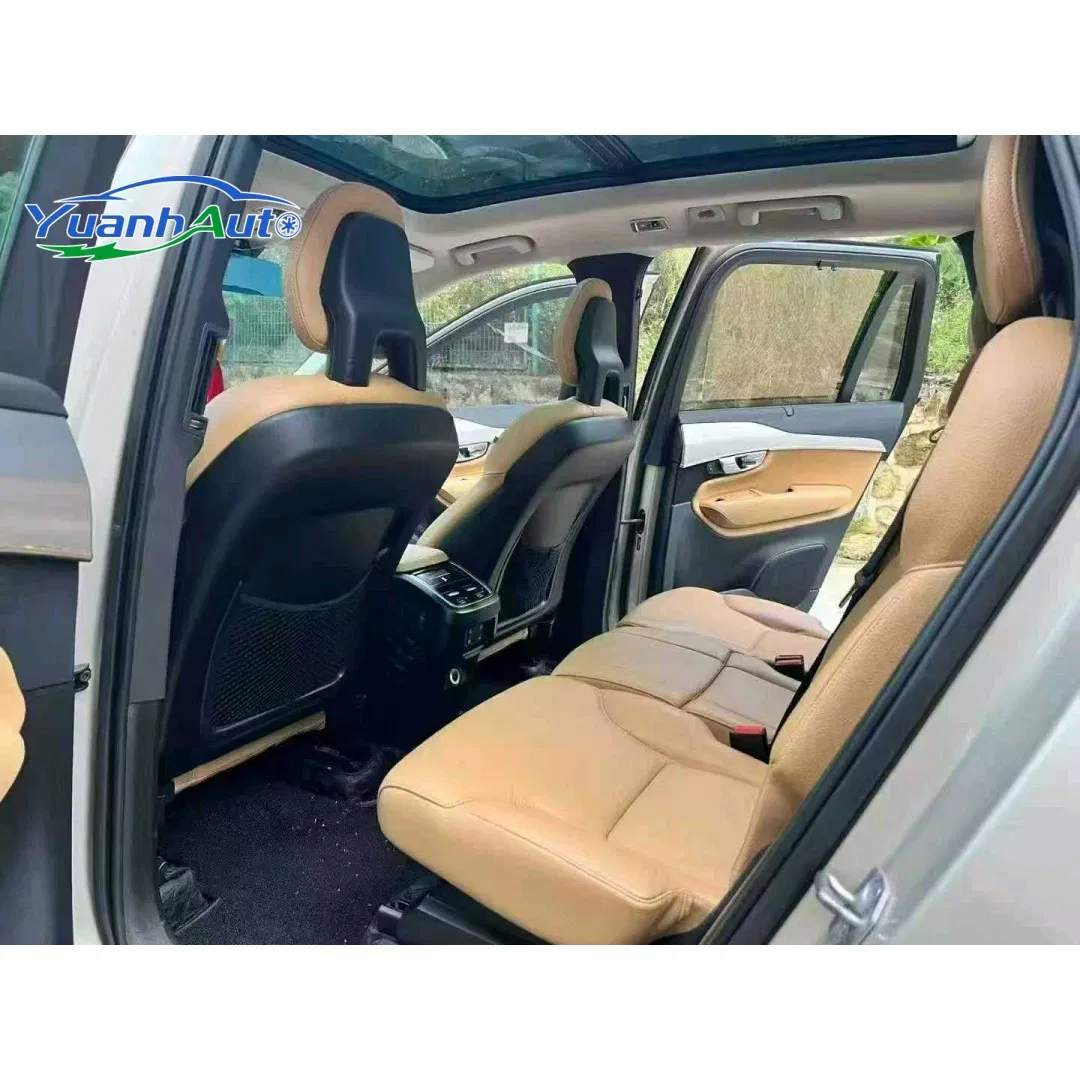 2015 Volvo XC90 Petrol SUV — source image 15