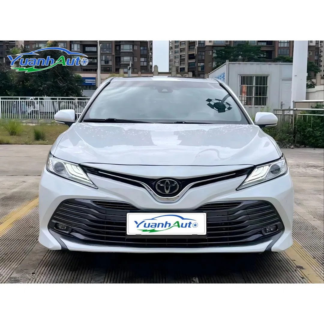 2019 Toyota Camry Petrol Sedan — source image 2