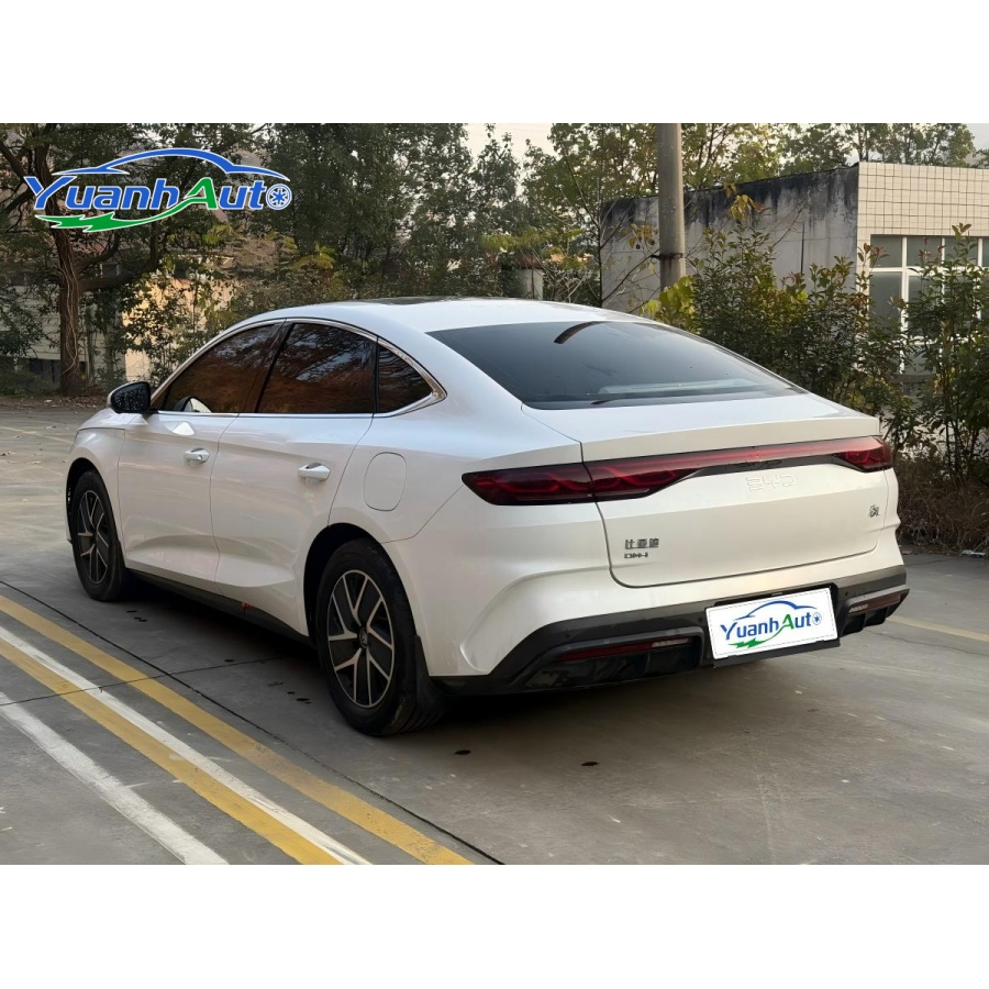 2024 BYD Qin PLUS vehicle photo 5
