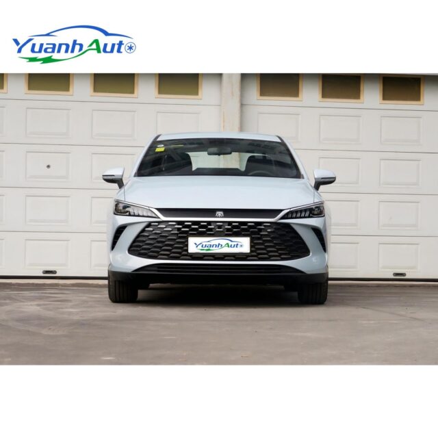 BYD Qin Plus DM-i vehicle photo 1
