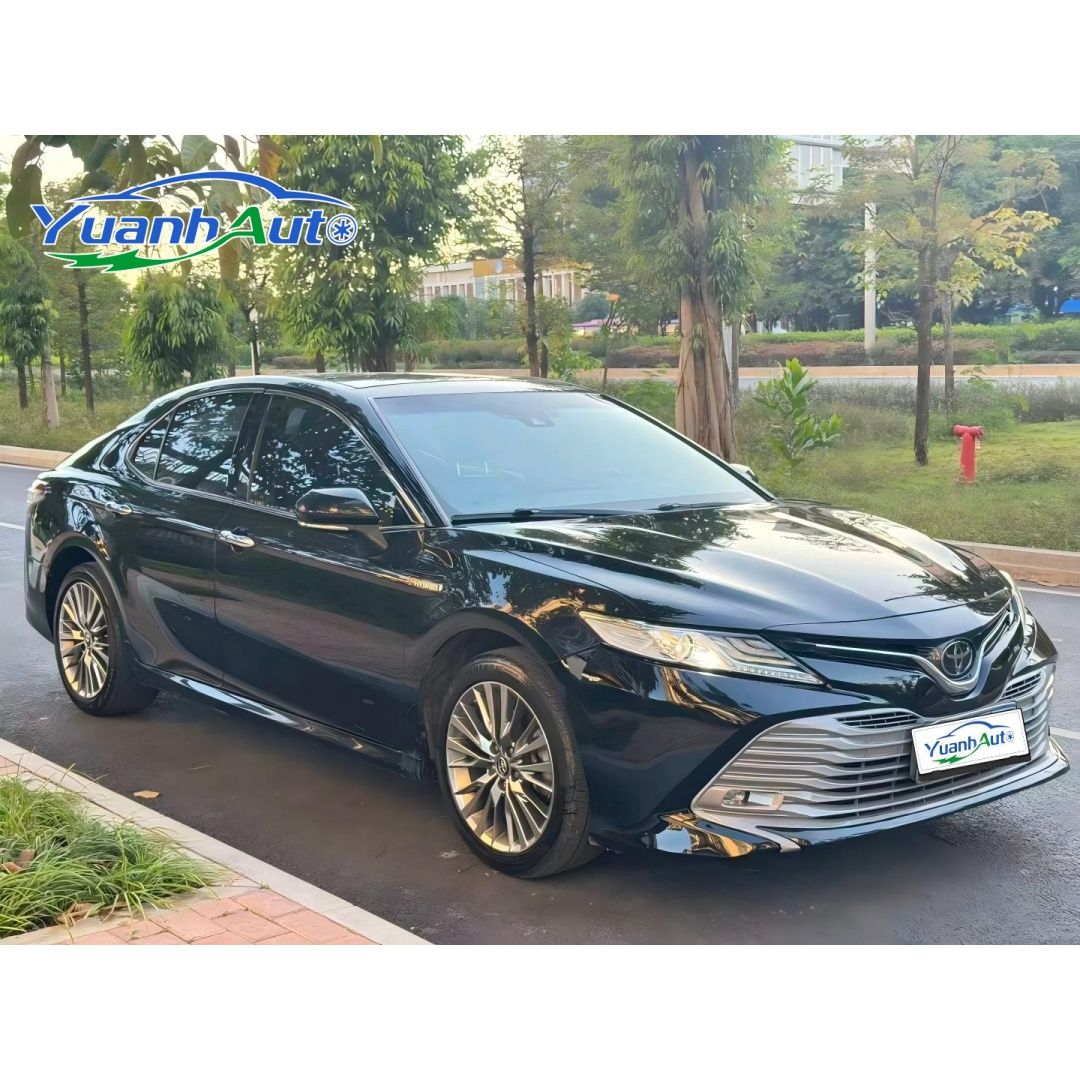 2019 Toyota Camry vehicle photo 1