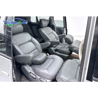 2006 Toyota Previa vehicle photo 5